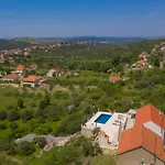 Villa La Casa Gidora *