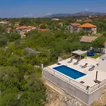 Villa La Casa Gidora *