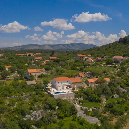 La Casa Gidora * שיבניק