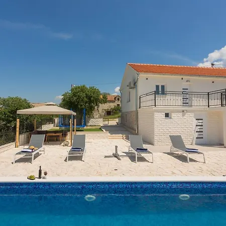 וילה La Casa Gidora שיבניק