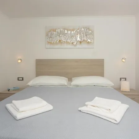 빌라 La Casa Gidora *