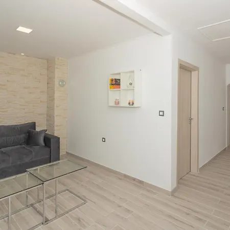 La Casa Gidora * 시베니크