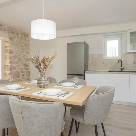 La Casa Gidora וילה שיבניק