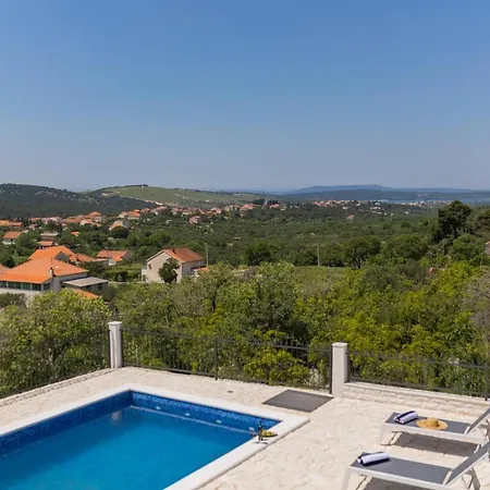 וילה La Casa Gidora שיבניק