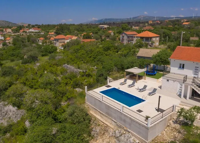 Villa La Casa Gidora *