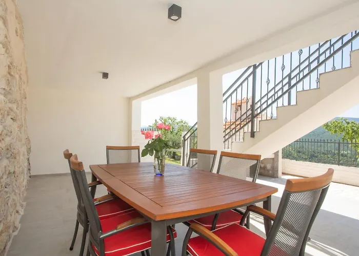 La Casa Gidora 希贝尼克