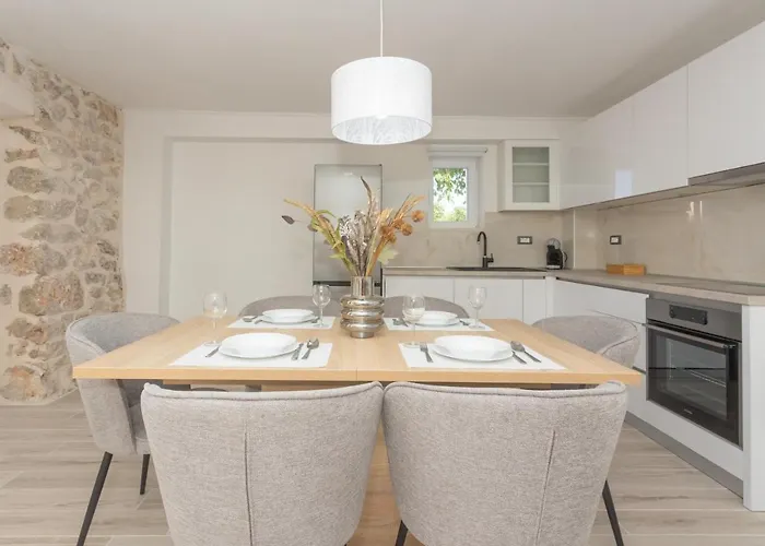 La Casa Gidora Villa *